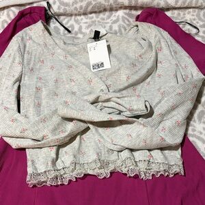 H&M Gray and Pink Floral Lace Blouse